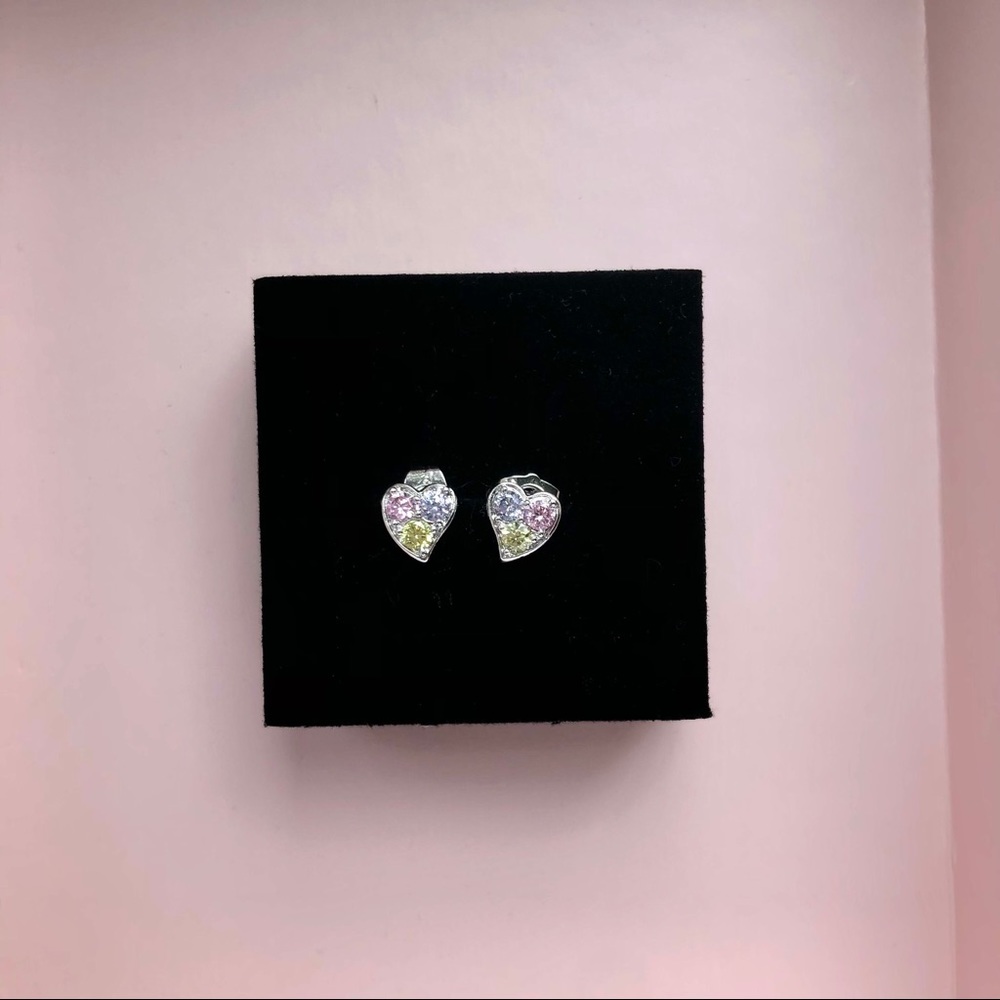 Heart studs